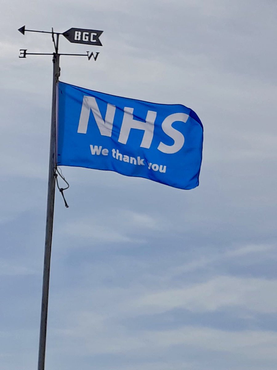 BigburyGolfClub's tweet photo. Proud to post this simple message. A shame we cannot have a flag for all #keyworkers such as our posties, community volunteers, carers , retail , refuse collectors ,we can’t list everybody but the message is the same...THANK YOU ALL https://t.co/Y4mmSBcGgk
