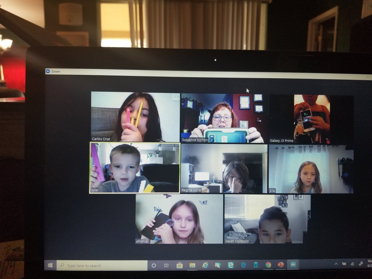 Suzzanne55711's tweet image. Fun comparing lengths of  objects this morning with my Ss! Ss were explaining how they knew which object is longer, shorter,  or the  longest and shortest. @1_lanier @HCPSLanier #OfCourseWeCan #BetterTogether