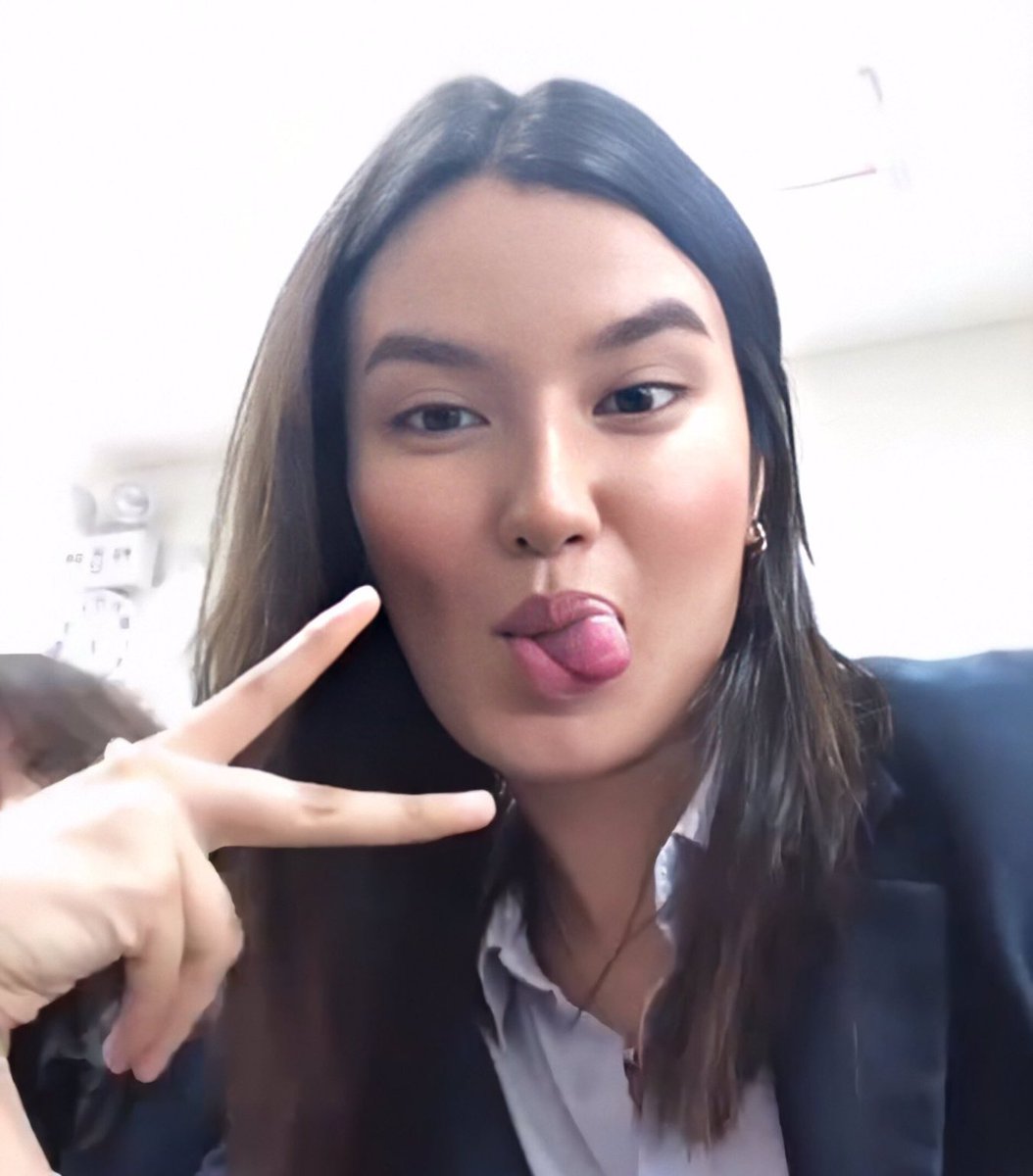 frankiana_bb's tweet photo. Ayaaan pinagsama ko na hahahaha

Thank you @sadtstan sa napakalinaw na pag edit 😅🤗 https://t.co/5NGkjD6pWb