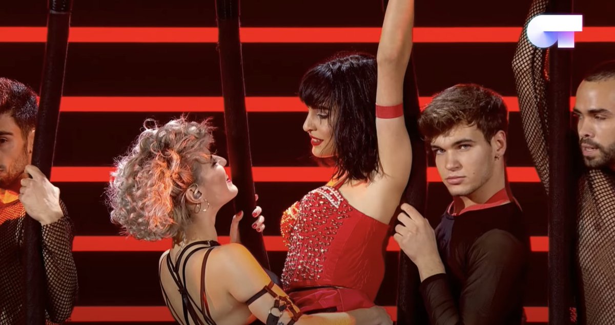 OT_Oficial's tweet photo. 😍 Vamos con la última actuación de la GALA 4 de #OT2018 👏🏻 "TOXIC" de @natalialacunza y @_albxreche ya tiene más de 4 MILLONES de reproducciones 🔴👉🏻https://t.co/o2CT0yskAN 🏡 #QuedOTEnCasa22A https://t.co/Mmdo8sIB8b