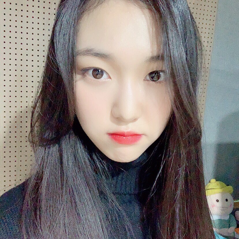TwitzyMixx's tweet photo. Kim Joowon / Juwon - ๊น์ฃผ์
Born in 2004
Started training in WM in early August 2017
Was a back up dancer for OMG and an extra in Webdrama Summer Vacation - the cute maknae
#WM๊ฟ๋๋ฌด #wm_ggumnamu #wmtrainees #WMgirls #KimJoowon #๊น์ฃผ์ https://t.co/uu9M6GfS6h