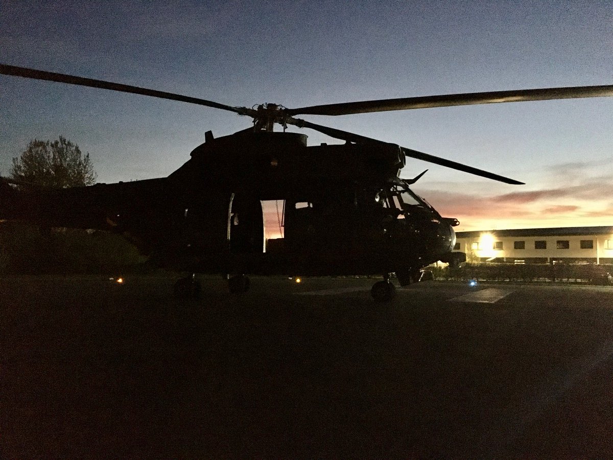 RoyalAirForce's tweet image. An RAF Puma helicopter based at Kinloss was sent to support the NHS in Scotland at 1am today with the first transfer of a critically ill patient from the Isle of Arran.

For more information go to ➡️ bit.ly/2XUuCso

#StayHomeSaveLives #InThisTogether