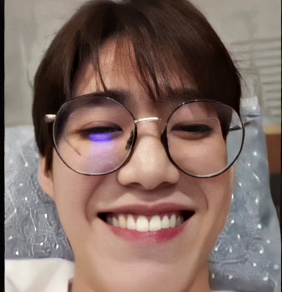 bkS2pp's tweet photo. @ppkritt พีพีจะมาไลฟ์บ้างป่าวววววว รอดู��ยู่น้าาาาาาา อยากเห็นรอยยิ้มพีพีแบบนี้~ 💙❤️ https://t.co/uL2ipyUwIj