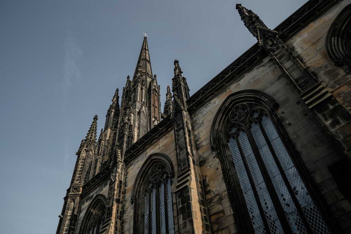 Perched impressively on Castlehill in the heart of Edinburgh’s Old Town, it’s hard to miss us! #events #eventprofs #eventvenue #edinburgh #royalmile 📷 Thanks Alba Photo