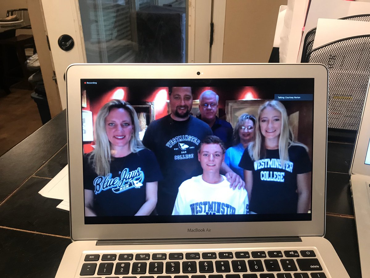 Justin Jones tweet media