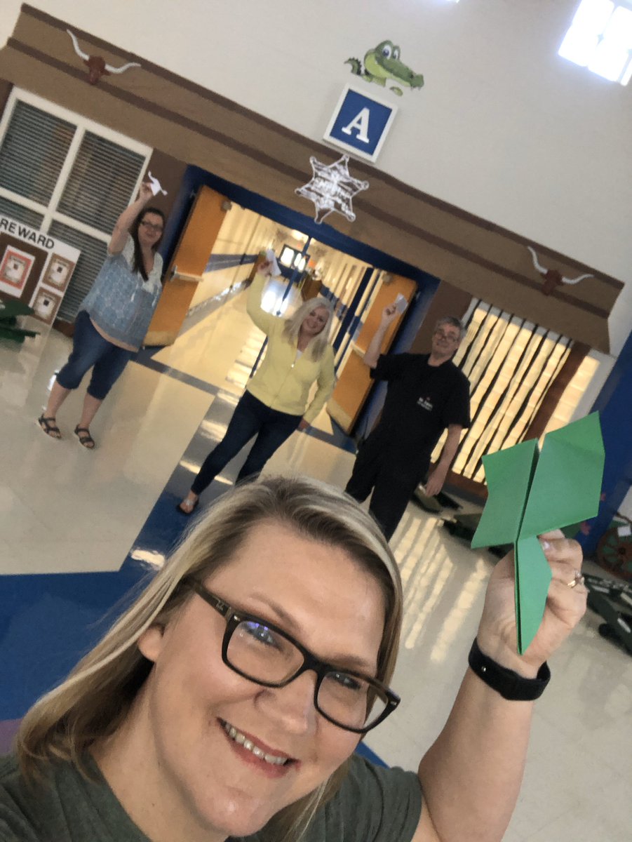 kdunning223's tweet photo. Happy Administrative Professional’s Day to the ones who make our school run efficiently!! We are so thankful for all of you! I love that they didn’t bat an eye when I told them to make a paper airplane and meet me in the rotunda! You are the best! #TeamDCS https://t.co/67URuYm8Aj