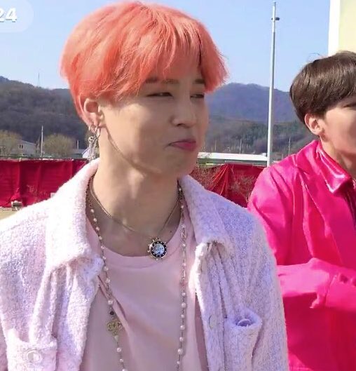 Jimin pouting; an adorable and devastating thread
