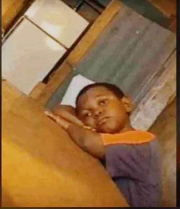 femifineboy's tweet image. Na me fuuuck up!