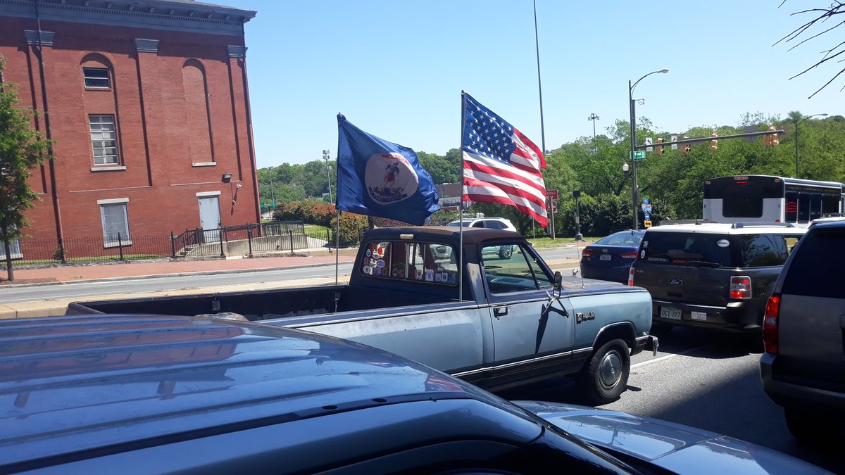 I know this driver because he is with the Virginia Flaggers. Didnt bring the battleflag, just the Virginia flag during the civil war.