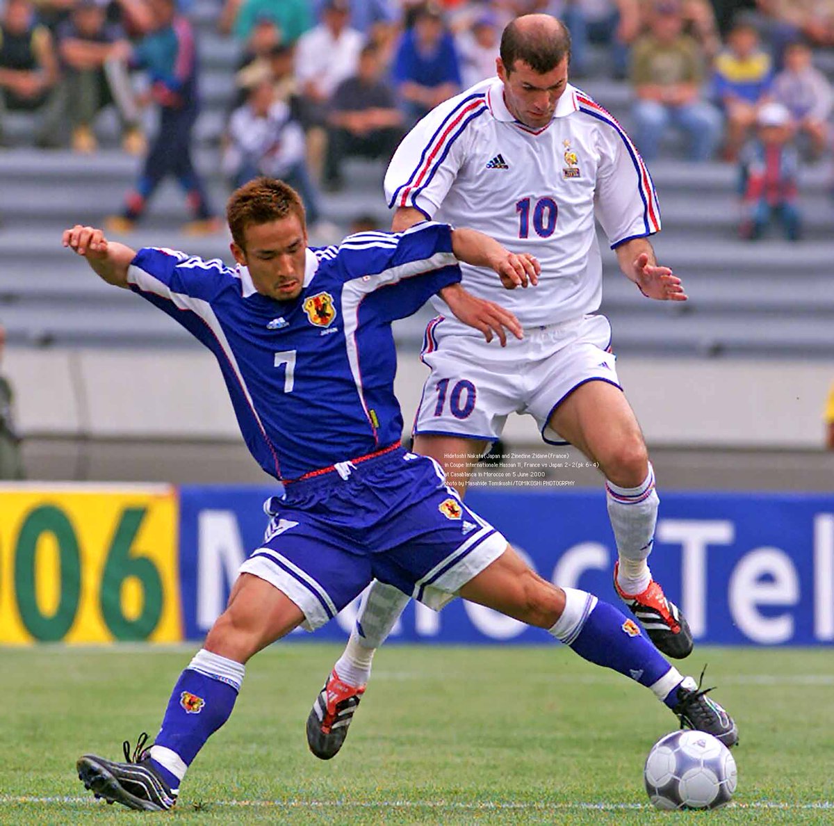 tphoto on X: "Hidetoshi Nakata(Japan) and Zinedine Zidane(France) in Coupe Internationale Hassan ll, France vs Japan 2-2(pk 6-4) at Casablanca in Morocco on 4 June 2000 photo by Masahide Tomikoshi/TOMIKOSHI PHOTOGRPHY https://t.co/S2GDhO16qA" /