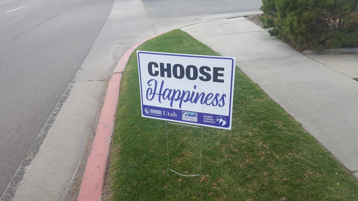 KUnander's tweet photo. I went on a walk. Because of #EarthDay2020 I decided to pick up trash in which i ended up picking up a bag full of trash. I saw these signs while on my walk. #EarthDay #cleaninguptrash #randomactofkindess https://t.co/pT4NwJDrKJ