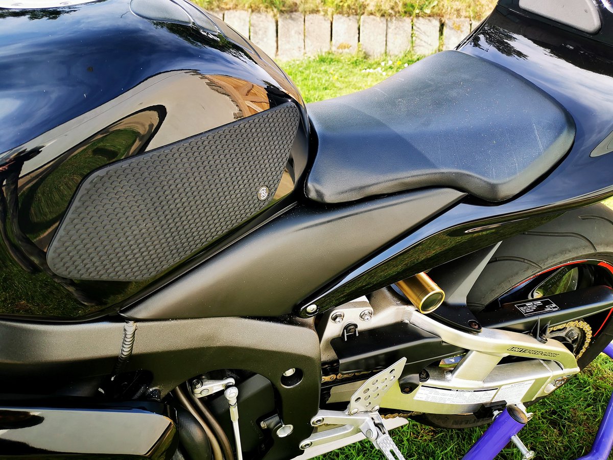 MrB1000RR's tweet image. Didn't really need it but washed and polished and fitted some tank grips.   Thanks Dray for the help. #techspec #boerboel