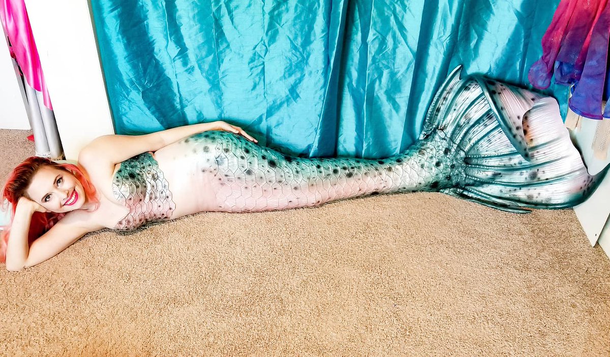 Helena_Mermaid's tweet photo. How's everyone doing? I'm slowly going stir crazy lol.
#mermaid #cmtstrong #mermaidhair #realmermaid #charcotmarietoothdiseas #disabled #mernation #mernationmermaid #alligatorgar #garmermaid #merabled https://t.co/epkVB3Df2G