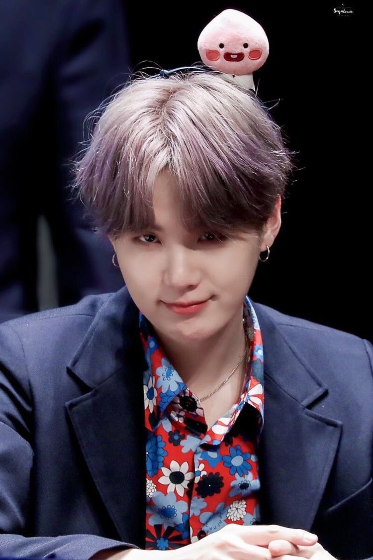 thread of plushies on top of yoonie’s head bc its adorable :c