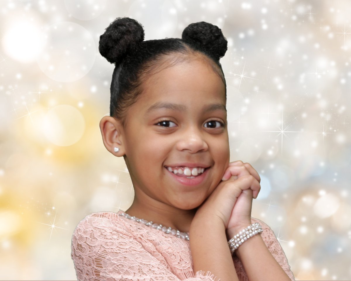 RealtorDamita's tweet photo. My #wcw today and everday!

#mydaughter
#myprincess
#Madison
#motherslove
#momlife
#princessintraining https://t.co/CYsbMvZdqk