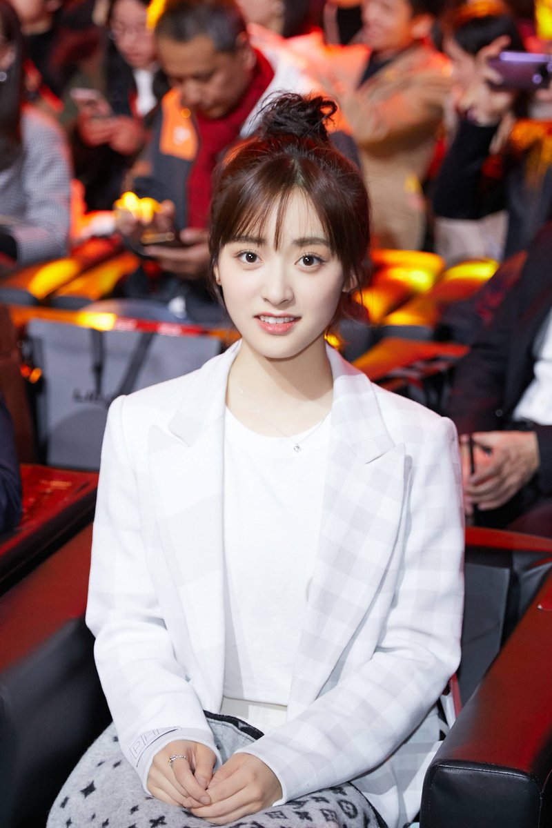 hytsyph's tweet photo. Shen Yue official Studio Weibo Update 😍
 ​ © 工夫真言沈月工作室 #ShenYue #沈月 https://t.co/DRVHmy3pdk