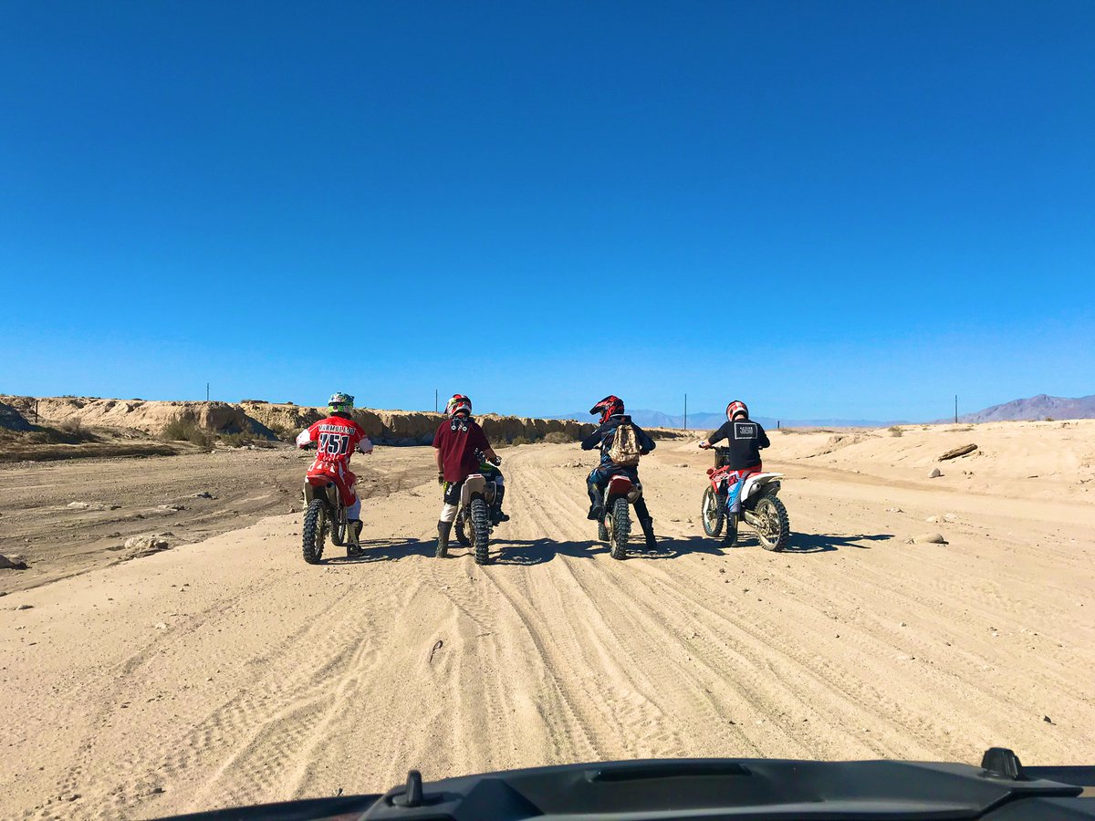 AdcockZak's tweet photo. Life’s an adventure. #EarthDay2020 https://t.co/OkDvsTOtsb