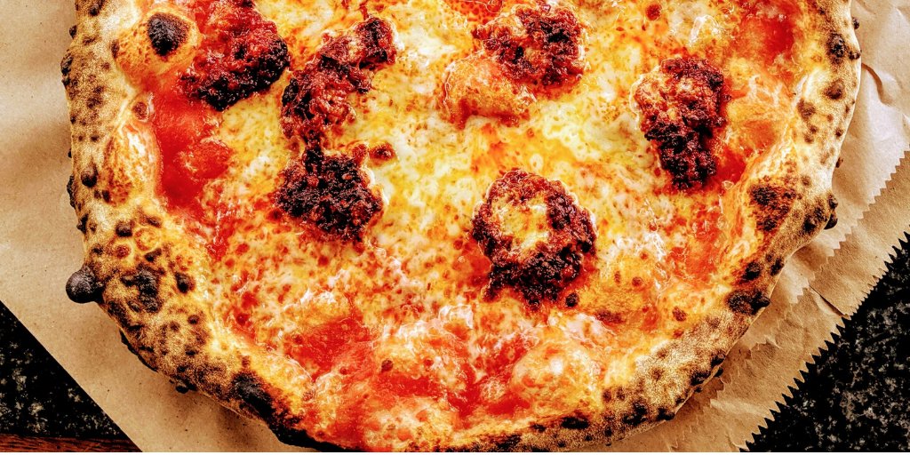 tpcompanycrust's tweet image. You couldn't make it up, another weekend of sunshine and perfect weather for pizza! Treat yourself to a little lockdown respite with our doorstep wood-fired pizza delivery. Click here to book your delivery &amp;amp; order: forms.gle/bJxDS9W9K8RUUp…
Please like &amp;amp; share 👍🛵🍕 50 % off 4 NHS