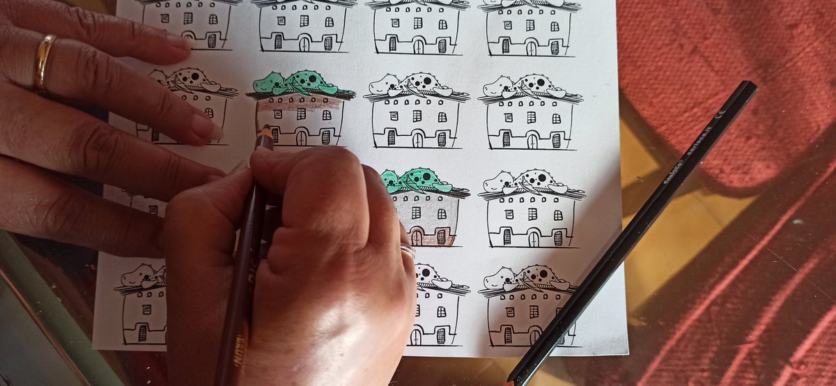 Goizti's tweet photo. A casa estem pintant els #dracs de Ca l'Andal per #SantJordiCalAndal #santjordi2020🌹🐉📚 Animeu-vos i pinteu-los vosaltres també!
#SalvemCalAndal #calandalenlluita #CaLAndal @salvemcalandal #Badalona https://t.co/42oSzuW9uz