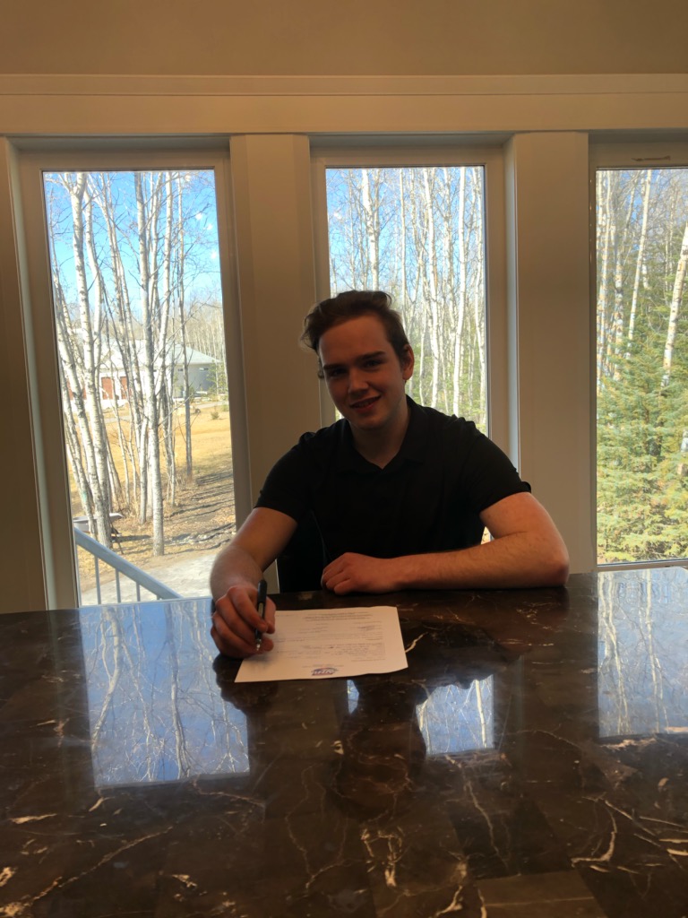 WolverinesJrA's tweet photo. The Wolverines are pleased to announce that '03 Forward Jayden Watson has signed a Letter of Intent for 2020/21 with the hockey club.
The Wolverines organization want to welcome Jayden and his family to the Wolverines program. 
For full details:
https://t.co/jsBebdSSUq https://t.co/xtlsak0o0I