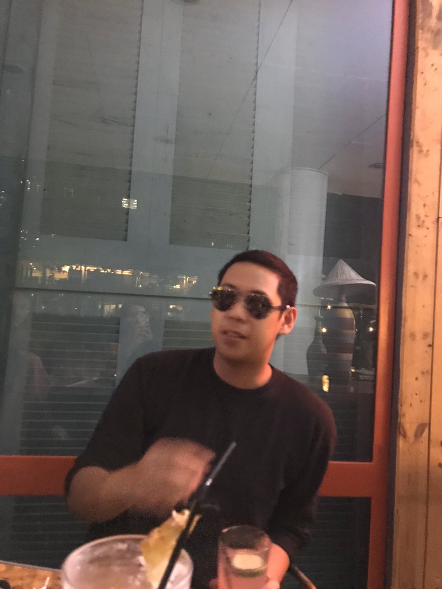 Naka shades sa gabi? artisa ka ghourl