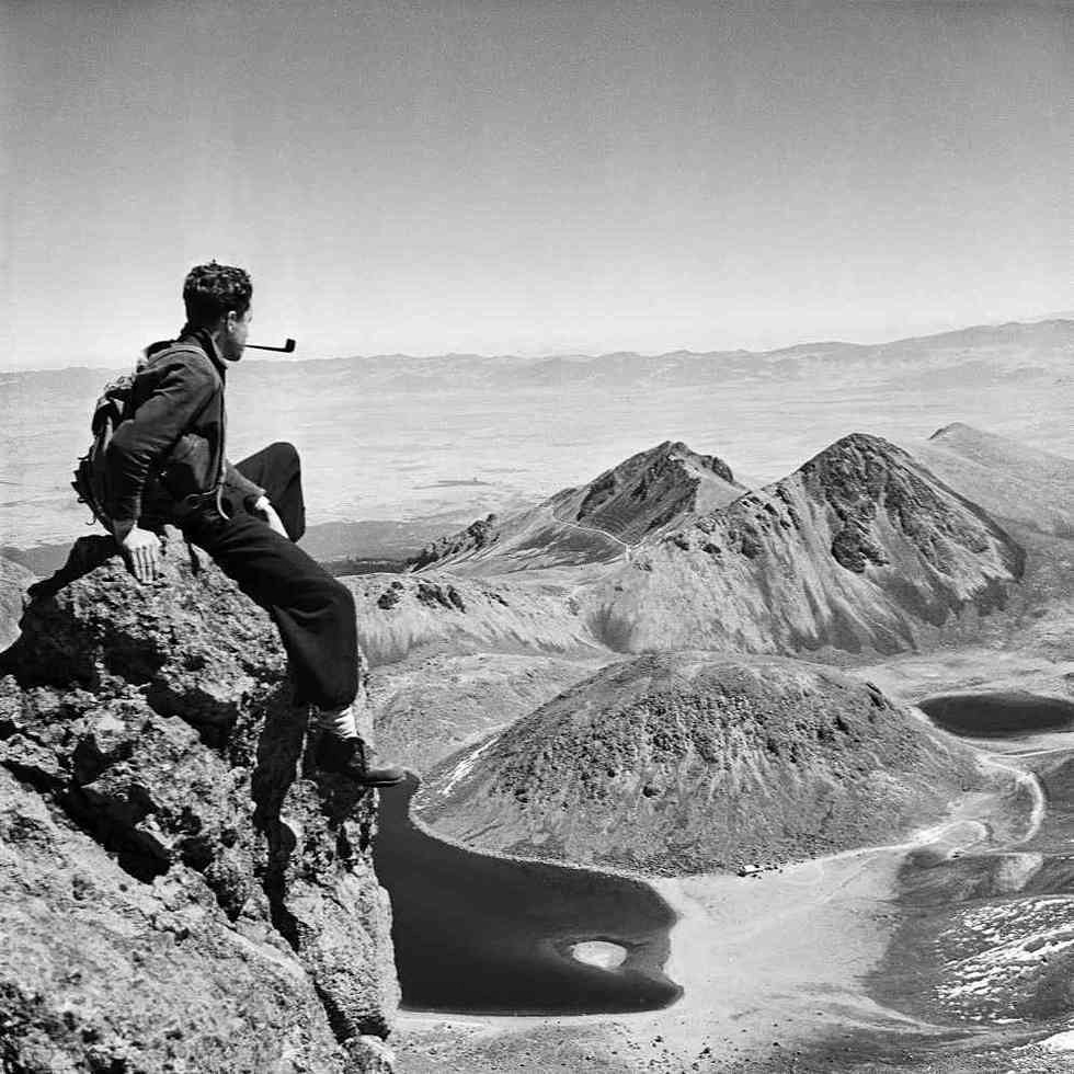 MidiDesignMx's tweet photo. We are celebrating the 50th anniversary of Earth Day. Ph. ca.1940. Juan Rulfo in the Nevado de Toluca, Mexico, in 100 photographs by Juan Rulfo. R.M. 2010, p.108. #earthday #juanrulfo #earthdaymexico #mexicanmountains #betterworld #earthandarchitecture #eathanddesign https://t.co/4PNnysH4IQ