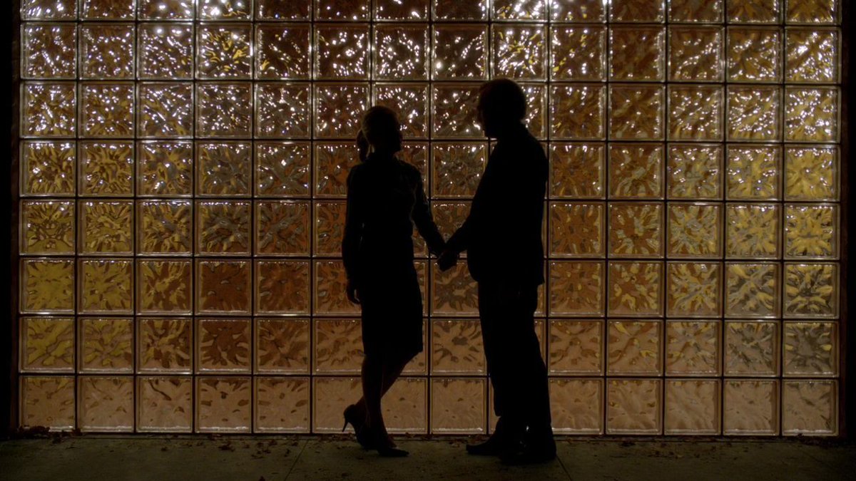 Cinematography at its finest(a thread)  #BetterCallSaul  