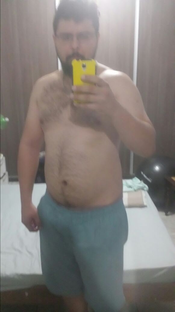 ExpondoHeteros's tweet photo. Quem ai curte um gordinho?😛 https://t.co/RQX8PaSWfX