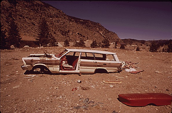 In honor of the 50th anniversary of  #EarthDay  , we're taking a look back at our  #DOCUMERICA photographs.  https://go.usa.gov/xvRzz   https://catalog.archives.gov/id/552996   #EarthDay50