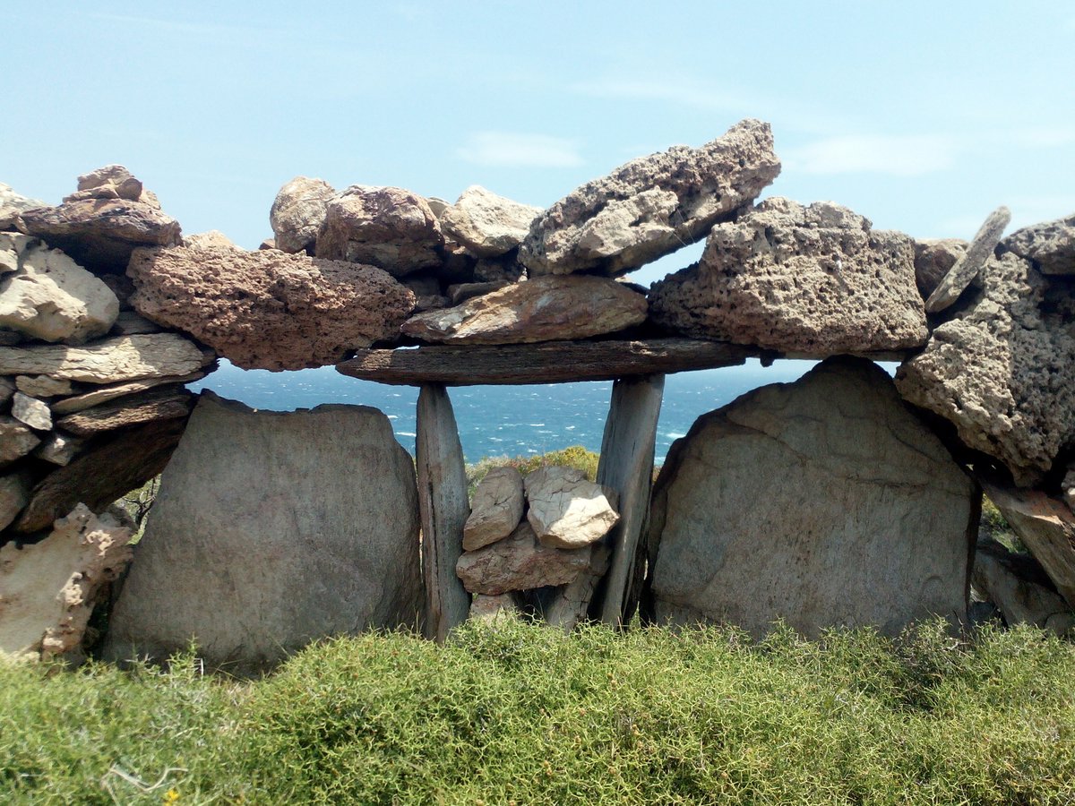 OneFootFwrd_Gr's tweet photo. #EarthDay2020  We are a part of the environment not apart from it -Dry stone walls, an integral part of the agriculture landscape and of our cultural heritage@Cyclades_GR 
Let's consider the impact our behaviour has in our planet, now more then ever 
We say NO to wind generators https://t.co/Wef8oxcQ9e
