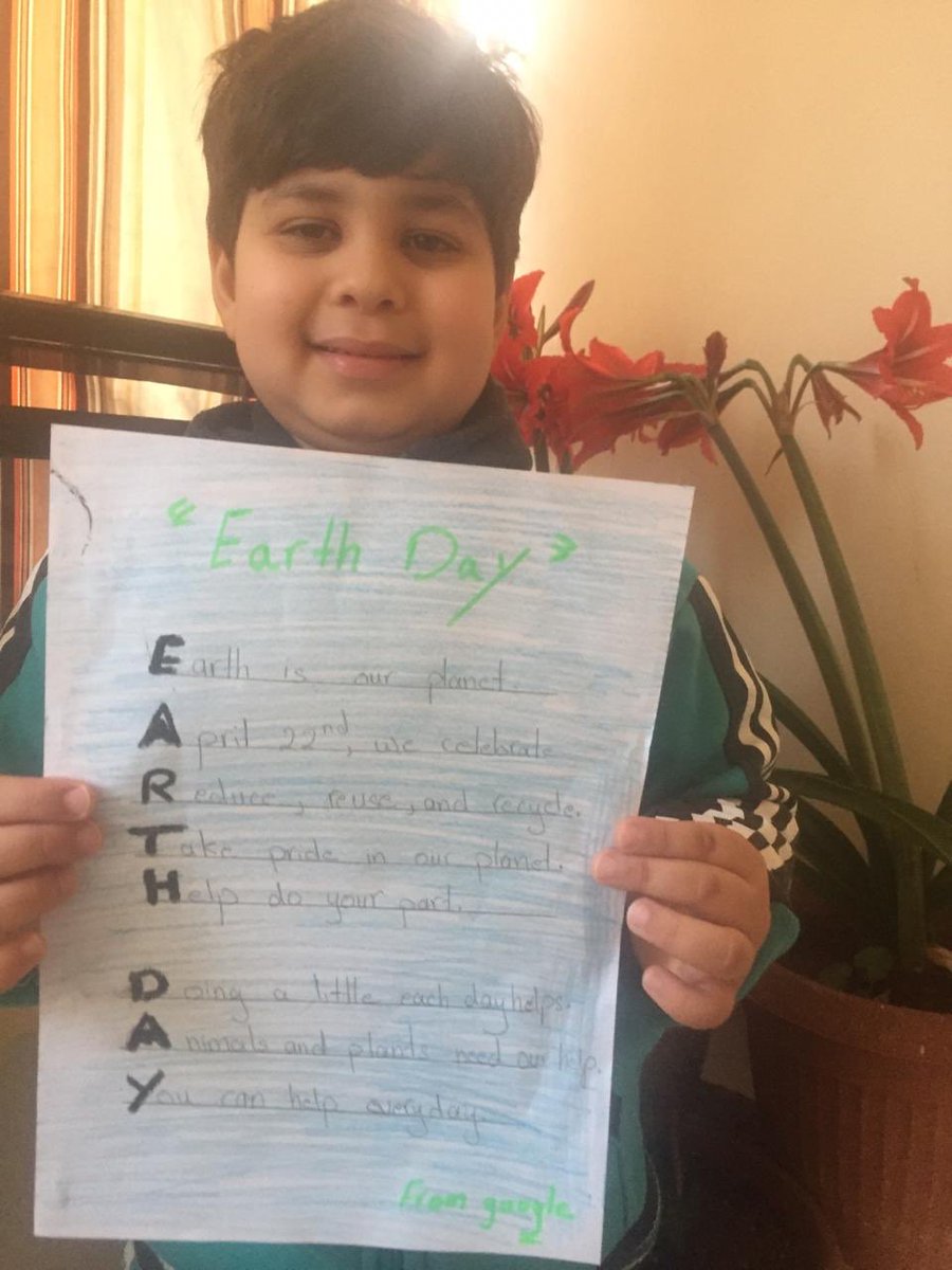 JaafilRola's tweet photo. Ousama, Narmeen, Salim, Leen, and Karimโs amazing crafts done through reusing materials found at home๐๐ผ โค๏ธ#EarthDay2020 #NuMindsTV #NuMindsLebanon @DawhaHighSchool @MonaJalaleddine https://t.co/Se8WY00CqM