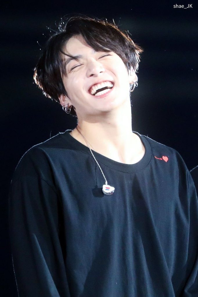 sequence of pictures of jungkook smiling — a thread to make you smile ♡