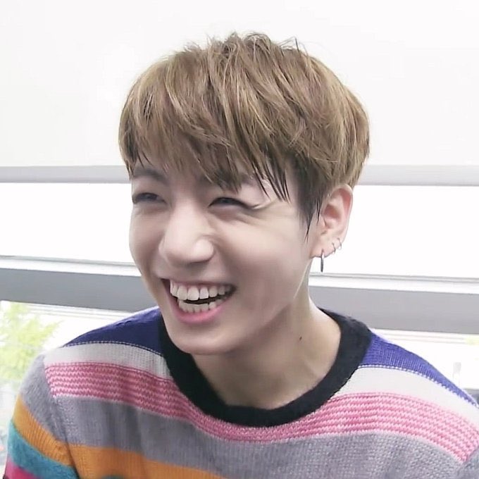 sequence of pictures of jungkook smiling — a thread to make you smile ♡