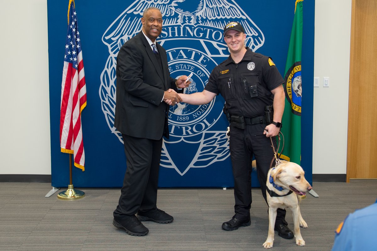 wastatepatrol's tweet photo. It has been four weeks since we tragically lost Trooper Justin R. Schaffer.

We want to share that Frankie, Justin's K-9 partner, has retired from active service in the field. He now serves in a different role – as a full-time member of Justin's family. https://t.co/OKV428jmyV