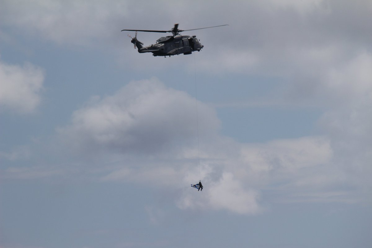 keith_is's tweet image. #novascotiastrong Military paying tribute to the heros and the fallen.