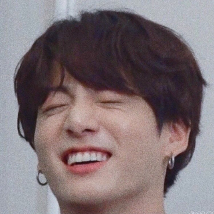 sequence of pictures of jungkook smiling — a thread to make you smile ♡