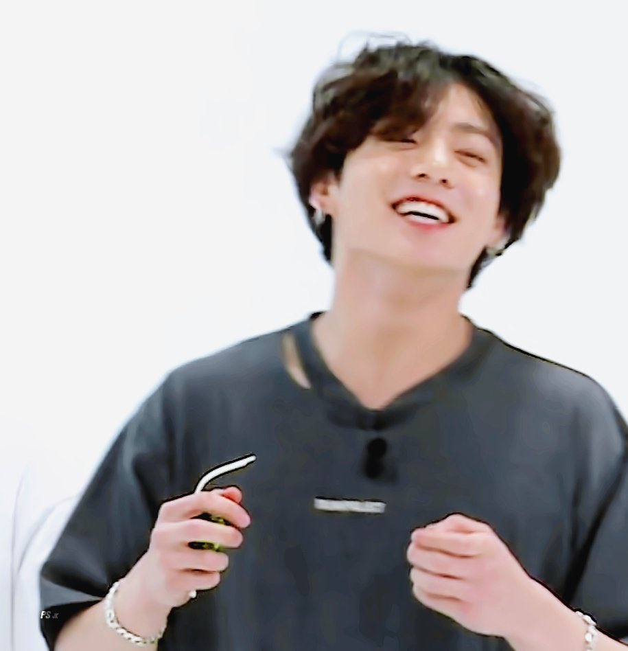 sequence of pictures of jungkook smiling — a thread to make you smile ♡