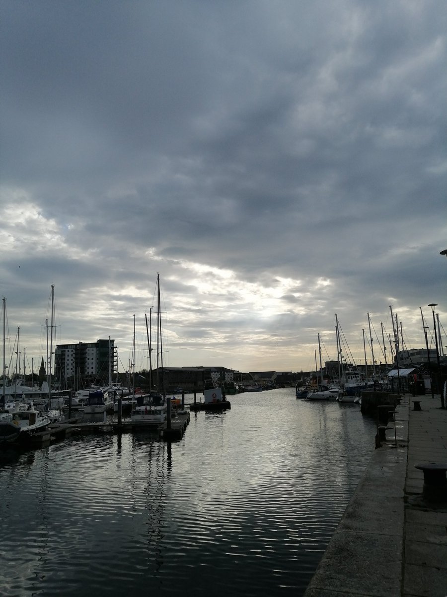 During this period of adjustment, what have you learnt about yourself? With a compassionate tone ask yourself what you need to stay happy and healthy ?
Is it routine? exercise? connection with others? being amongst nature? Whatever it is, it's a worthwile reflection.