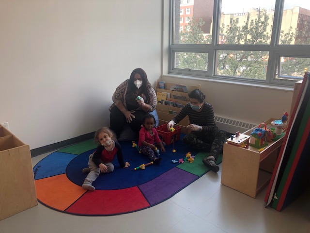 mcheng_cheng's tweet photo. New York’s essential workers are facing big childcare bills because schools are closed and work days are long. @melissadderosa @jimmalatras @NYGovCuomo - will #NY join other states and provide free #childcare?  @EmpireStateCCC @WinBeginNY https://t.co/lBU70VIHzF