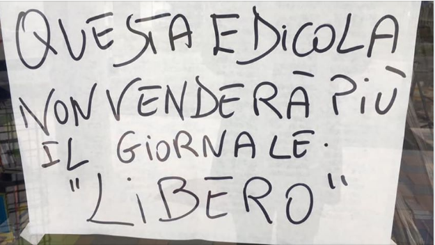 lvoir's tweet photo. Il comune di Napoli avvia azione legale contro #Feltri, magari tante edicole meridionali potrebbero seguire questa titolare di un'edicola calabrese https://t.co/Bc07YAx1XI