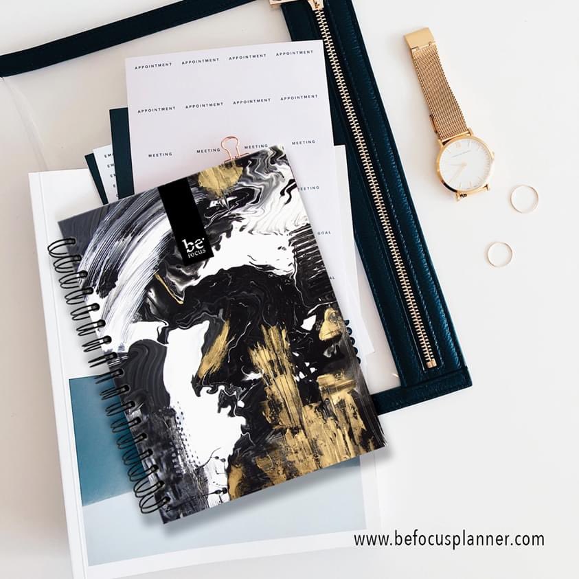 befocusmx's tweet image. Cuando usas un 📓 Planner enfocas tu energía en las tareas que impactan tus metas importantes y puedes planear tus semanas y días con claridad
-
¡Te deseo días productivos  y emocionantes desde casa 🏠!
-
💖 befocusplanner.com
-
#productividad #covid_19 #yomequedoencasa