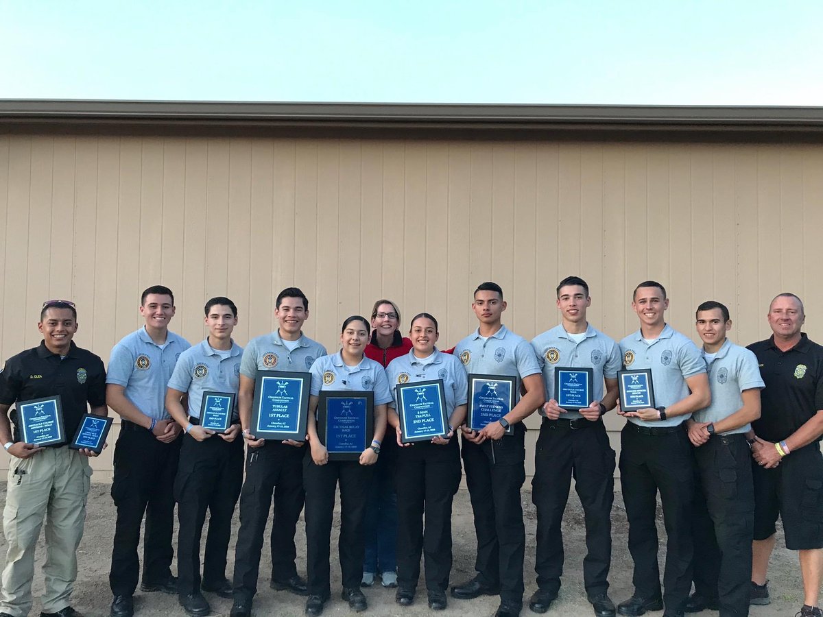 lbpd_volunteers's tweet image. #LBPD Explorer Post #295 is a program designed for motivated &amp;amp; service-oriented young men &amp;amp; women who have an interest in the law enforcement field. This amazing group of young men &amp;amp; women donated 10,261 volunteer hours in 2019! #NationalVolunteerWeek2020 #JoinLBPD #LBPDCares
