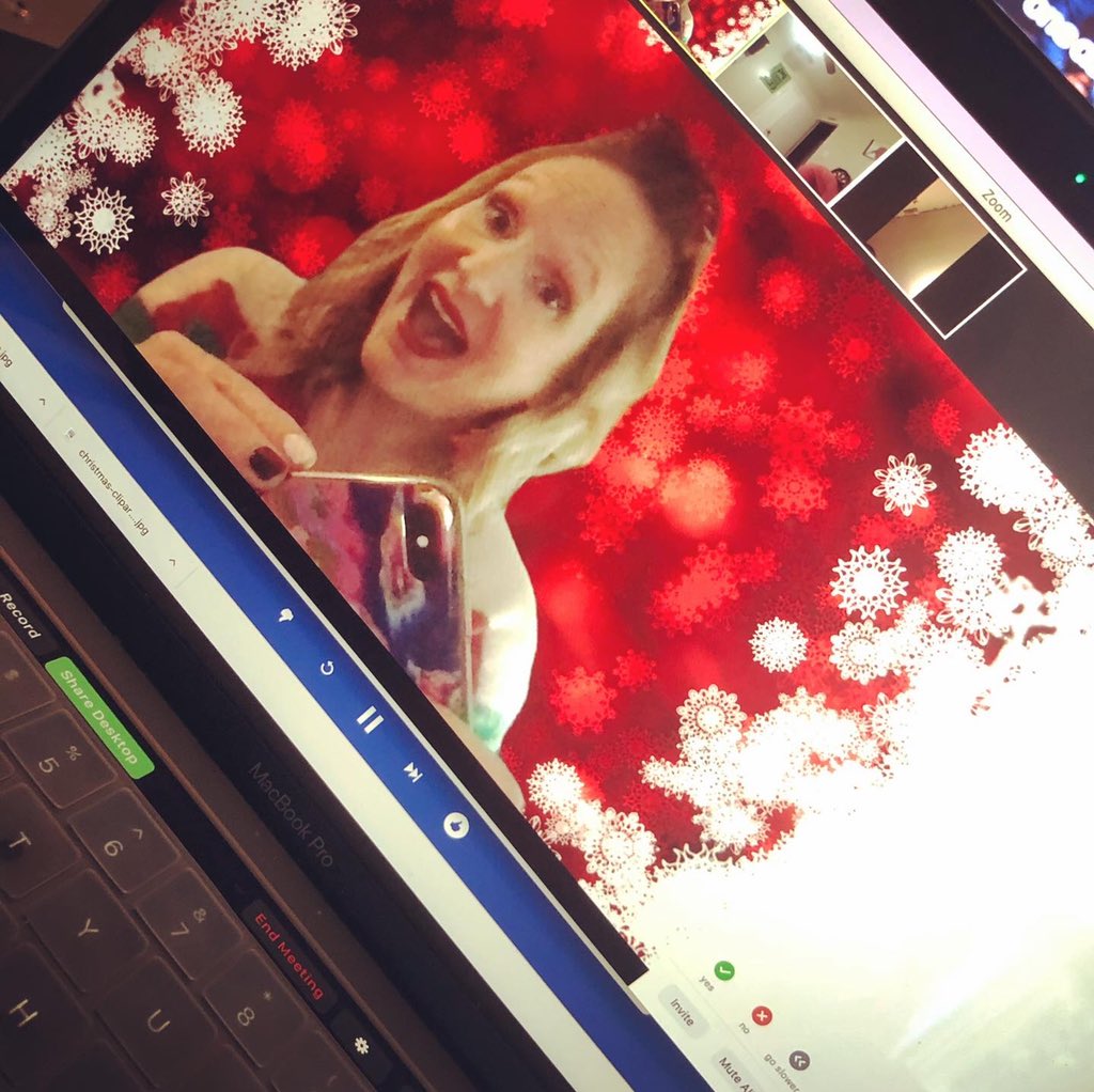 AshMc28's tweet photo. Christmas in April Challenge is my fave challenge yet! Zooming in with Christmas Joy! #CMSChallenge #ChristmasinApril #ChristmasJoy #QuarantineFun #zoomclassroom @CrandallMiddle #theythoughtIwascrazy #youbelongatCMS https://t.co/EzWbPE9acr