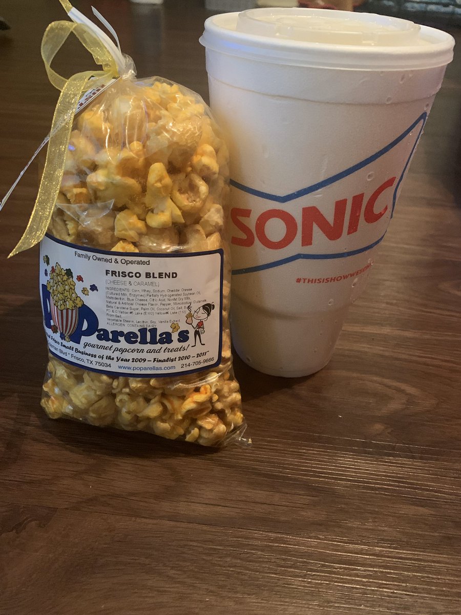 MrsHackworth2nd's tweet photo. Thanks @friend_susie for my fun midday treat! It was nice to see someone new and say hello! We have some amazing administrators at @VaughnElemFISD https://t.co/rru8IkvmFq