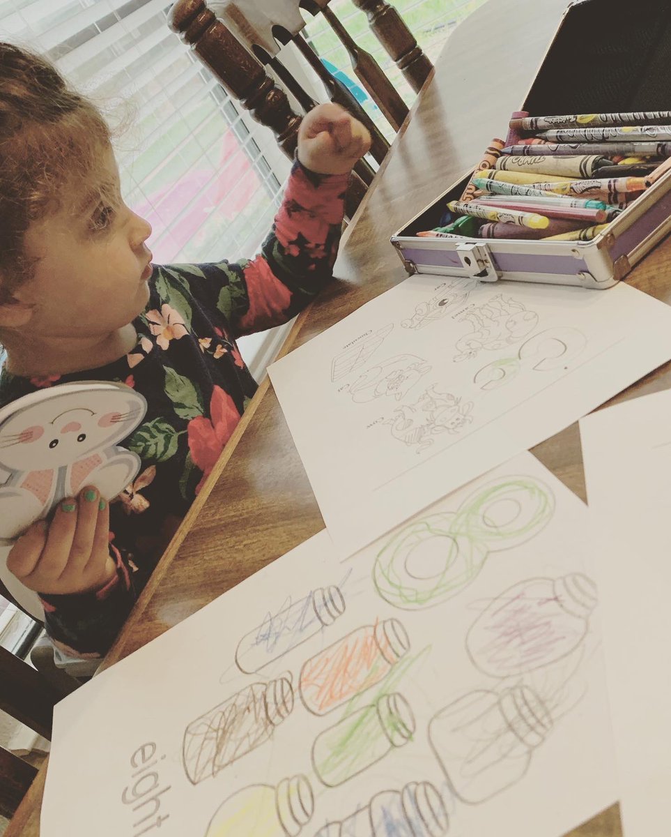 JDBrewerBooks's tweet image. Kathleen is combining mindful coloring with extreme coloring as she learns the letter C and the number 8. #heardlings #arstogetherathome