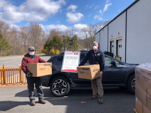 A successful first day with FOOD4VETS! Our team distributed meal boxes to CT Veterans and supplied 2 local Veterans Shelters! Special Thanks to USA4VETS and Massachusetts Military Support Foundation for your Partnership.   #Easterseals #VeteransRallyPoint #Veterans #MMSF #Army