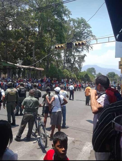 Covid19 - Tirania de Nicolas Maduro - Página 20 EWOsS46XQAEG1mP?format=jpg&name=small