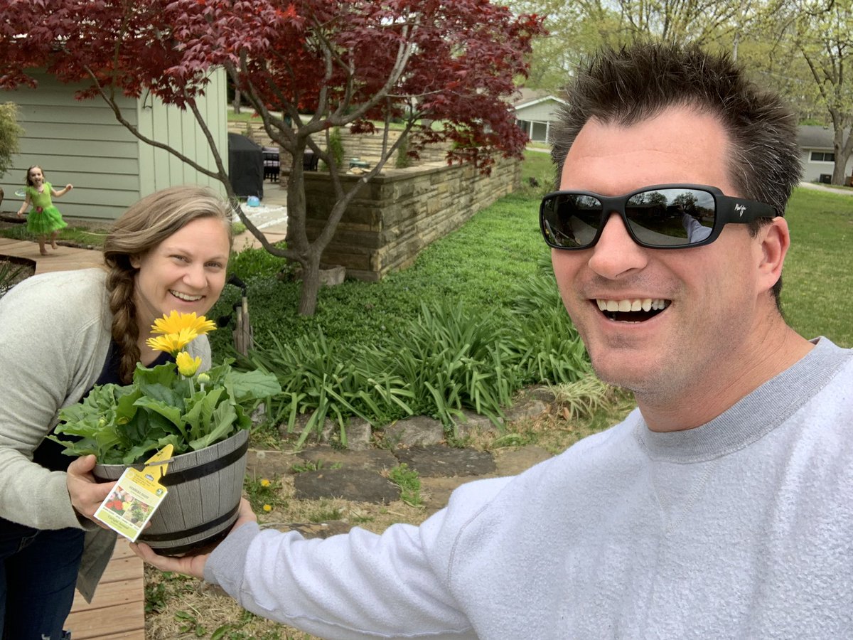 Lillian Schumacher Elementary 🦈 tweet media