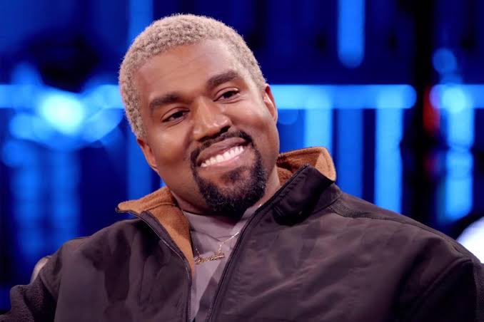  | Why kanye west is the best rapper of all time and y'all should accept itA thread;