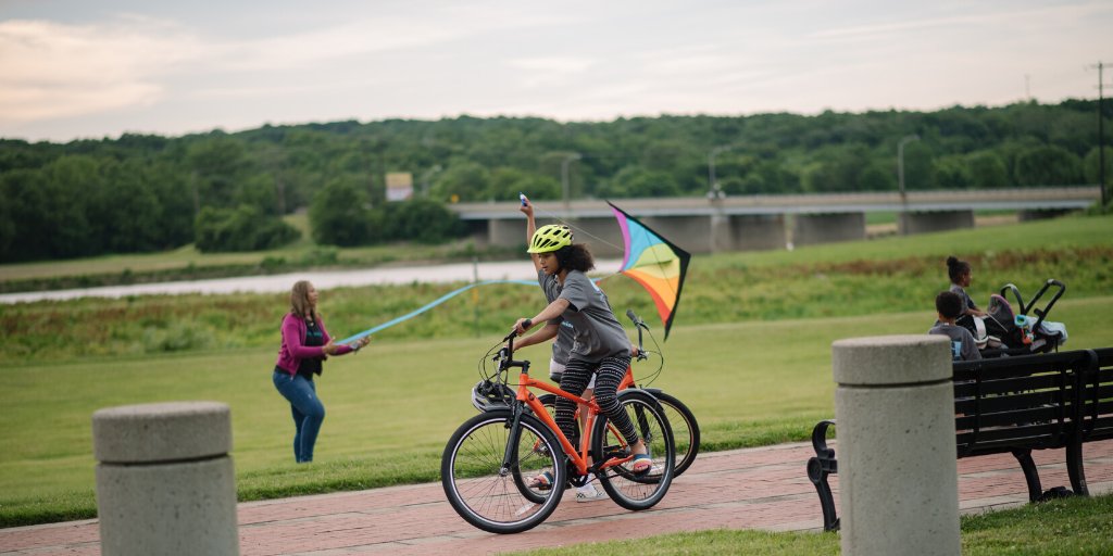 In Middletown, everyday is #EarthDay! From parks to bike trails to nature hikes, Middletown is full of ways to enjoy our beautiful earth. Get outside and explore today! Need some ideas? Check out our outdoor adventures: ow.ly/q8KS50zlGQ4 #ItsMiddletown #OhioFinditHere